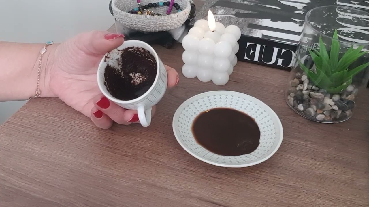 OĞLAK BURCU DURUŞUN DİMDİK PARA ÇOGALIYOR ENGELLERİ AŞIYORSUN KARAR ZAMANI KAHVE FALI