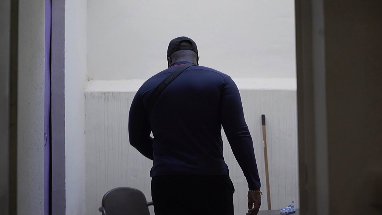 GB01 - LA FELICIDAD (Video Oficial)