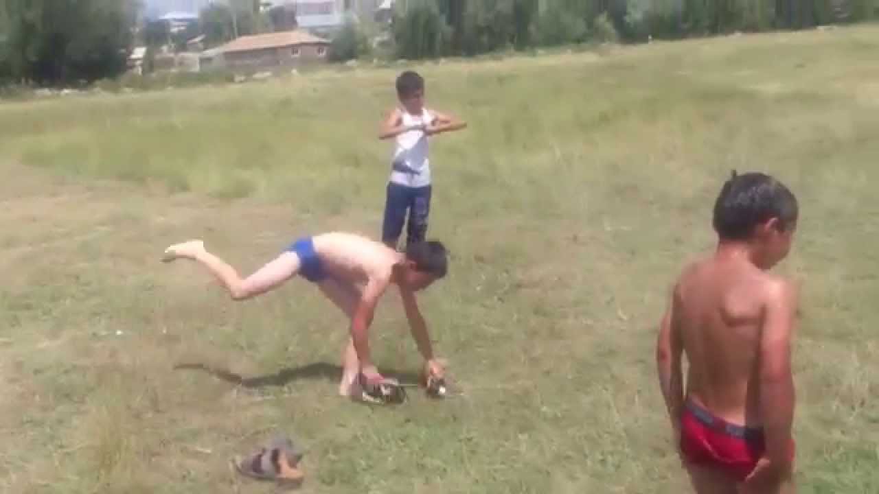 Ikhtila poqrikner 2 video