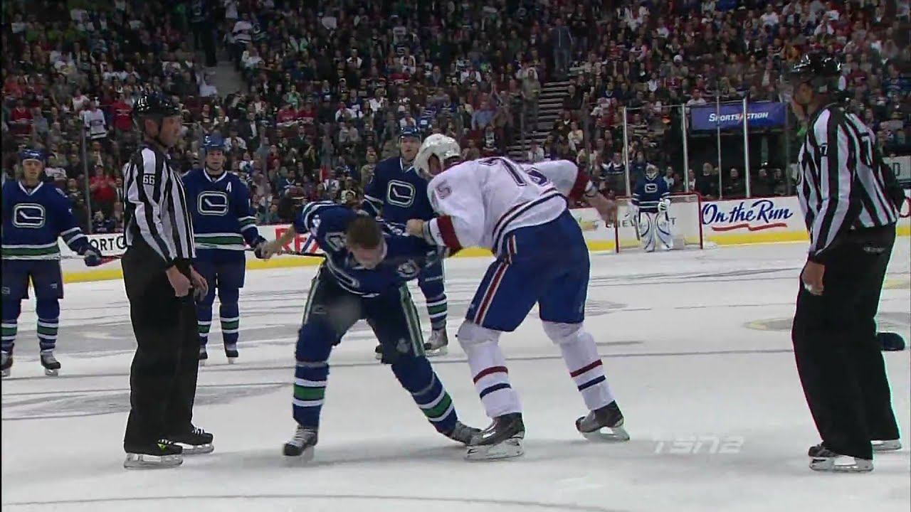 Canucks Vs Canadiens - Rick Rypien Vs Hal Gill - 10.07.09 - HD