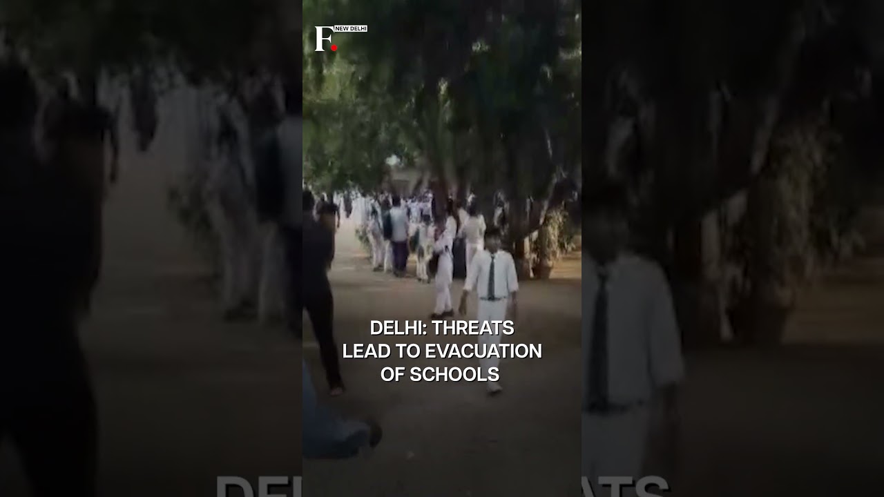 Delhi: Multiple Schools Get Bomb Threats | N18G