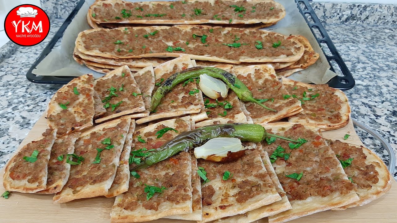 Турецкая пита. Рецепт хлеба с мясным фаршем. Рецепт мясного лаваша.