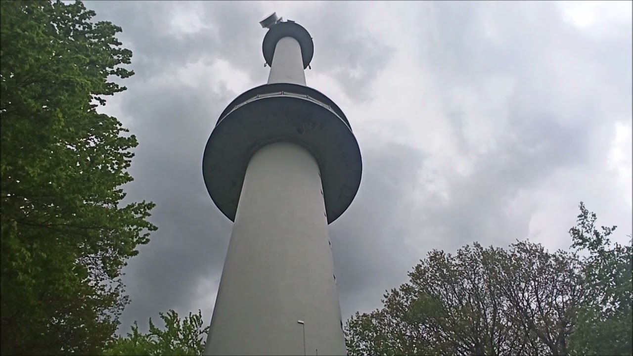 Der Gänsehalsturm bei Bell