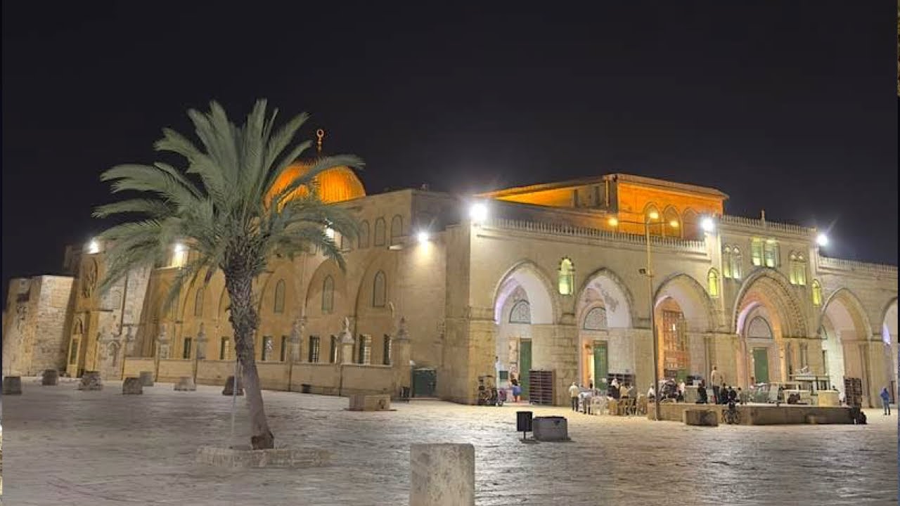 Masjid Al AQSA Live Inside View During Fajar Adhan ||المسجد الاقصی صلوة الفجر  مباشر