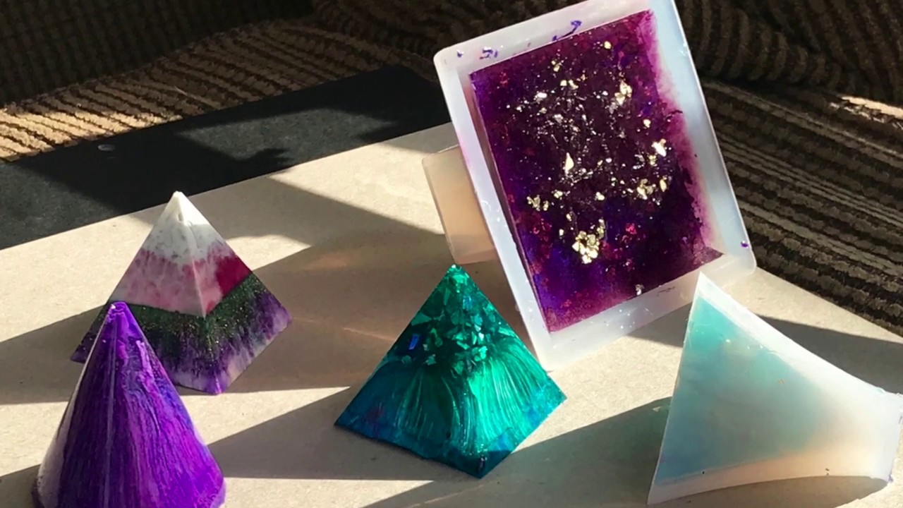 Resin Pyramid Demo using Alcohol Inks/ First time ever using Silicone Molds