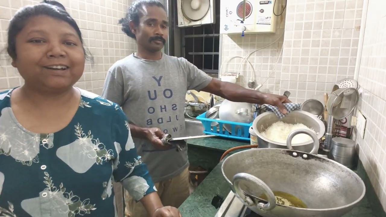 आज हमारे घर में पत्ता गोभी रोल की सब्जी बना रही हूं 😋😋😋