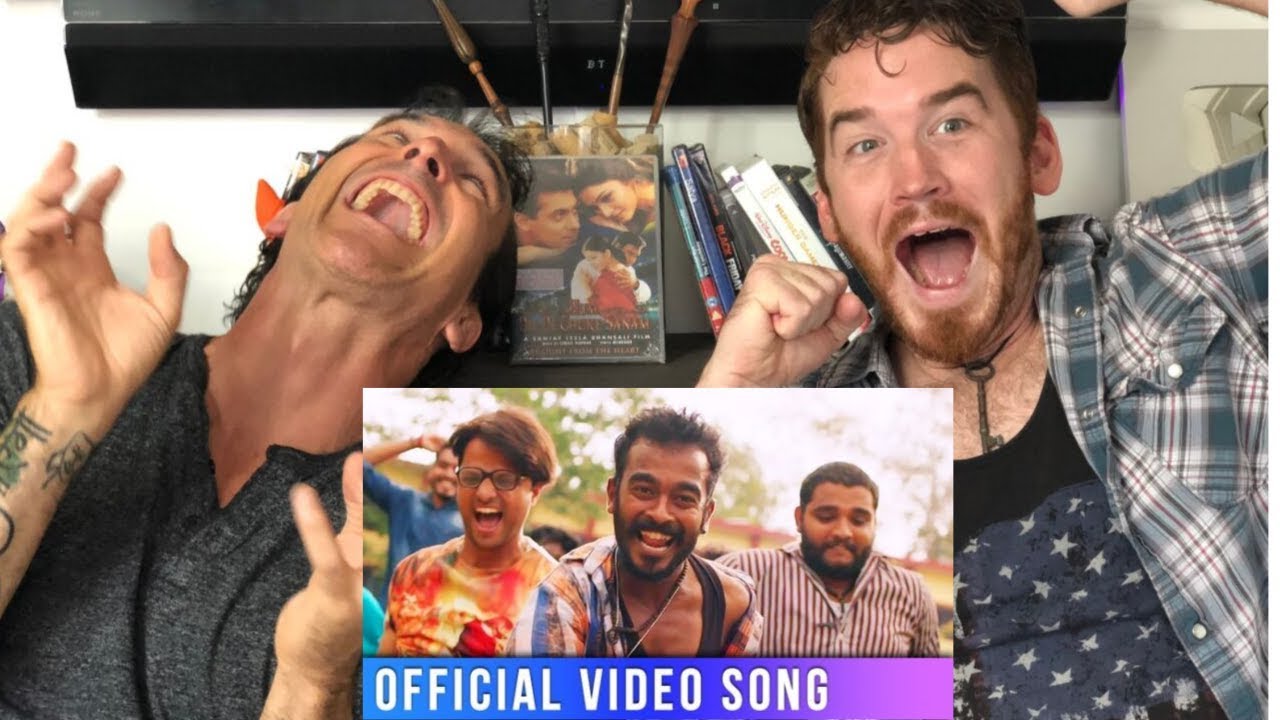 Entammede Jimikki Kammal Song REACTION! | Velipadinte Pusthakam