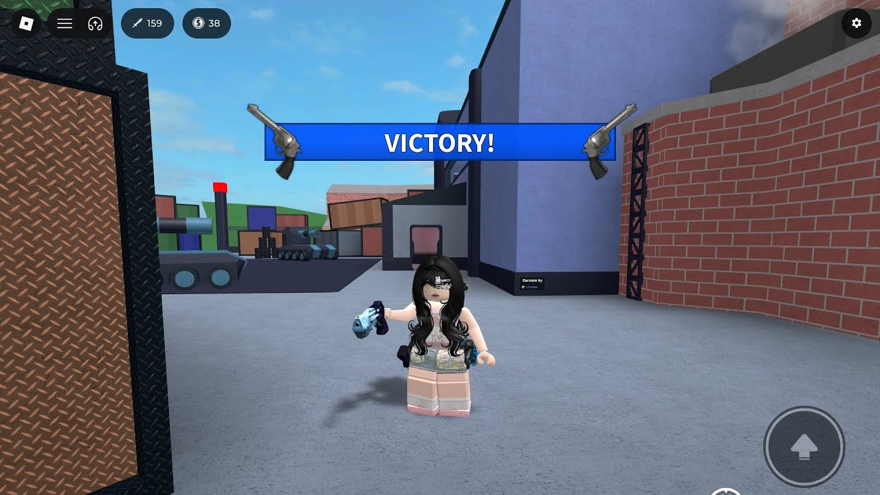 Play MM2 AIM TRAINER WITH ME!!!(no thumbnail)