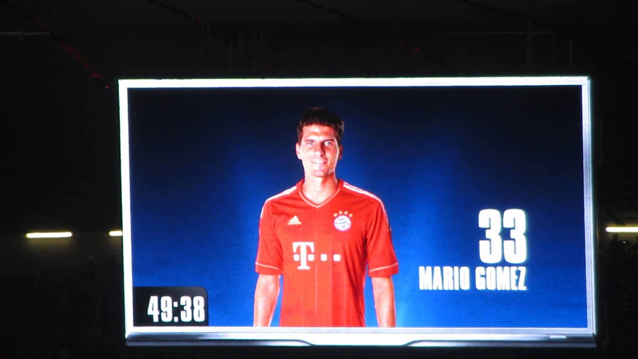 Marca Mario Gómez el 2-0 en 49' + Euforia grada que responde al speaker/Bayern Múnich 4-Barça 0