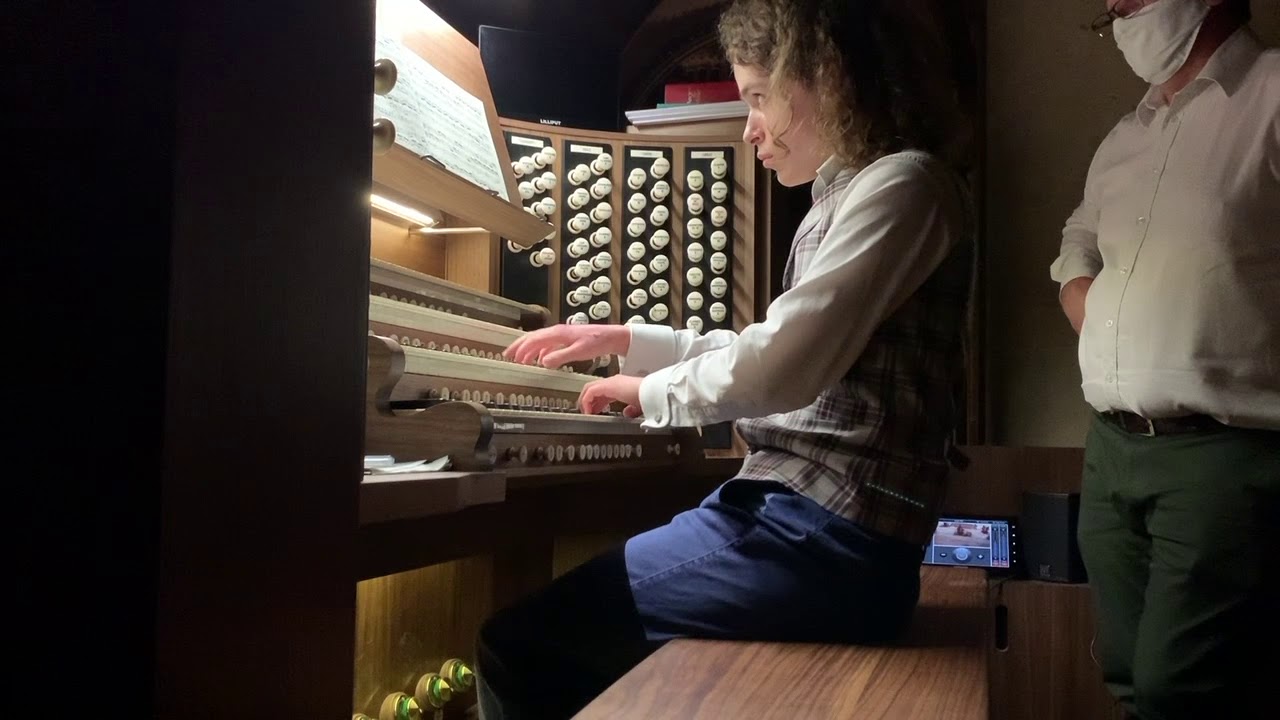 Oscar plays Bach's Trio Sonata no.1 movement 1 in E-flat major, BWV 525