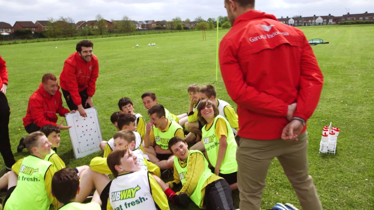 Jordan Henderson surprises training | SUBWAY® - the Official Partner of Liverpool Football Club