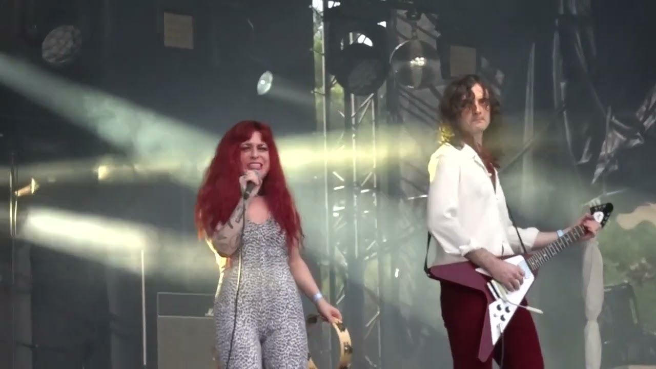 Kim Logan & the Silhouettes - Let's Go Crazy (Live Prince cover) Festival Paris Paradis 2022/09/17