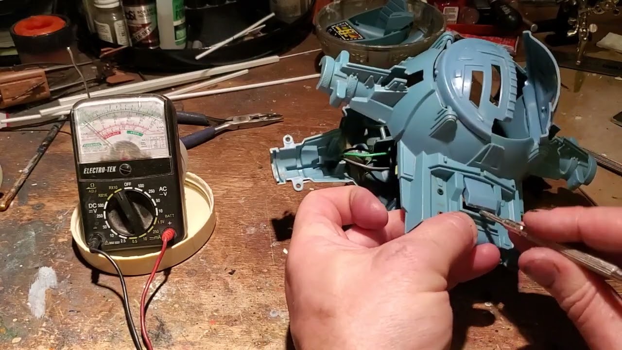 Electronics Repair Tutorial on a 1983 Kenner Tie Fighter