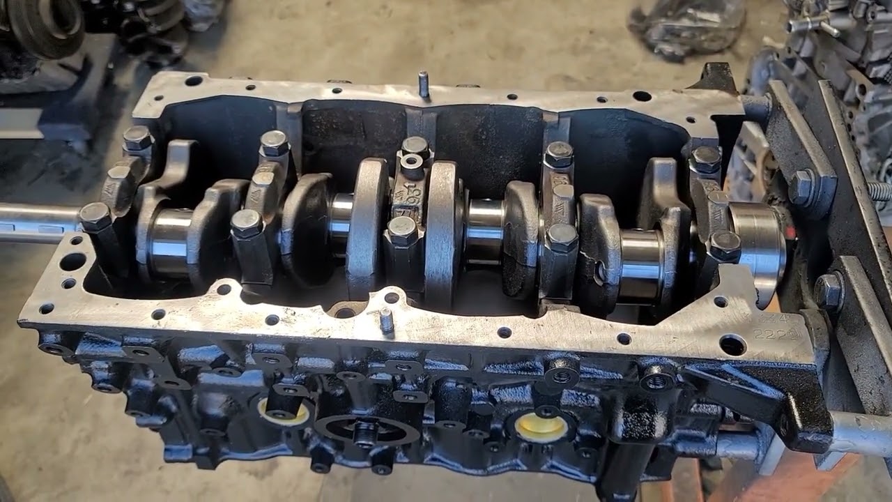 Toyota 22re 22r engine lockblock assemble #toyota #22r #22re #4runner