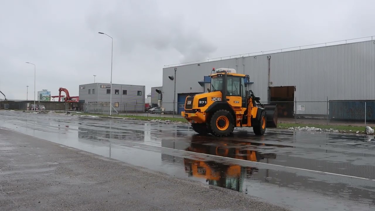 AY20 JCB 417 HT T4F; year 2018