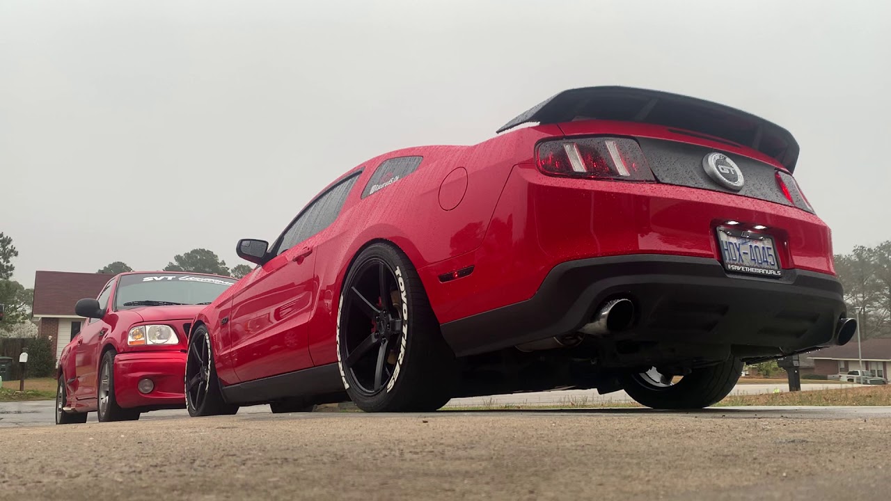 2011 Mustang GT Offroad X-Pipe Cold Start