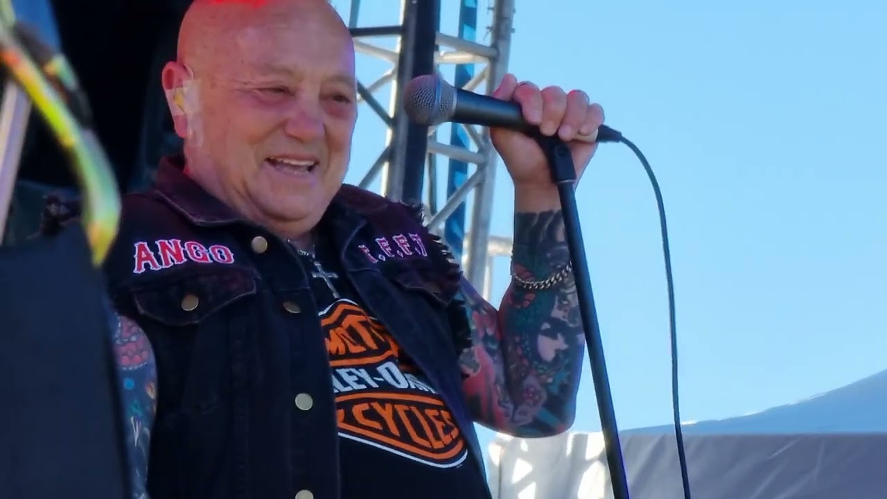 Rose Tattoo. We Can't Be Beaten. Snow Queen. Under The Southern Stars. Hastings Foreshore. 12.3.2022
