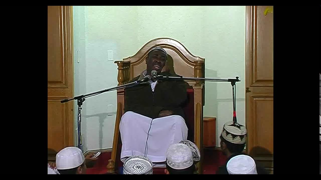 Most beautiful quran recitation of surah Takweer by a blind Qari