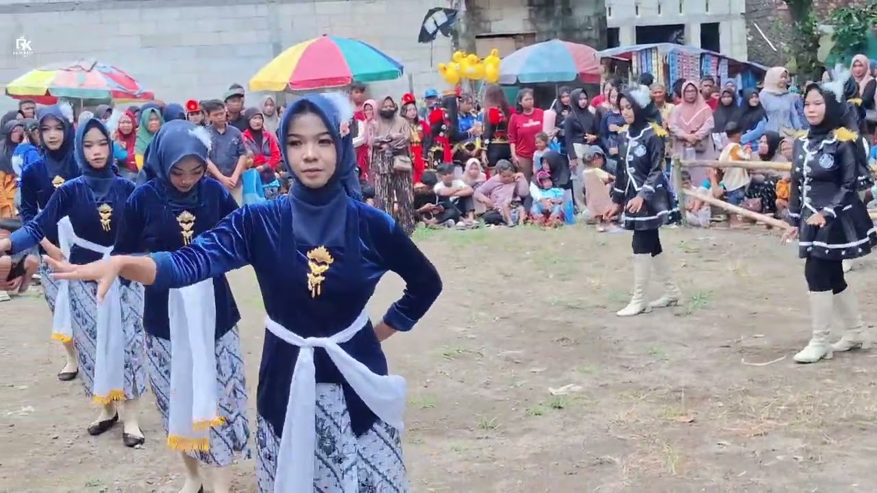New jkd drumband tampil perfom terbaru penari nya cantik