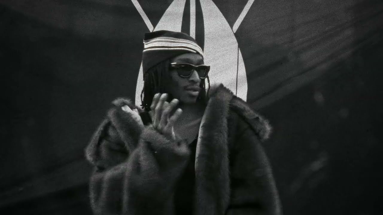 KayCyy - RAZOR IT [OFFICIAL MUSIC VIDEO]