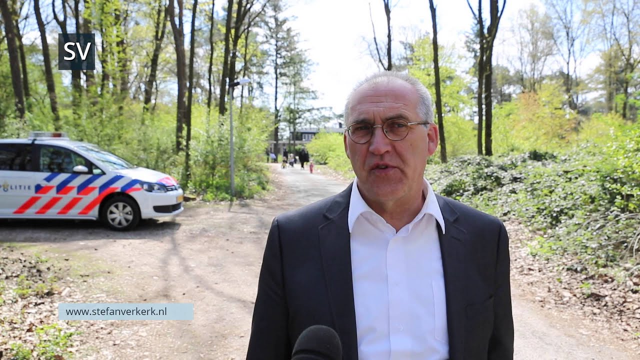 Volgelingen omstreden Rabbijn in Oldebroek - interview burgemeester - ©StefanVerkerk.nl