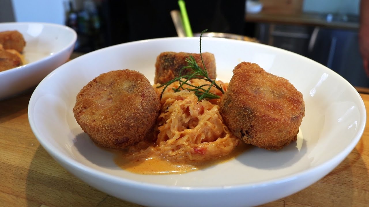 Blunzn-Leberkäse-Radeln mit pannonischem Kraut