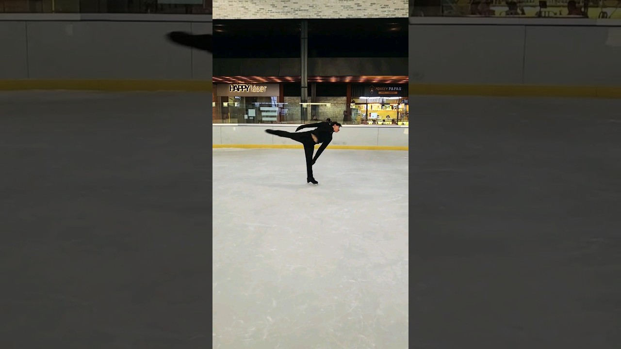 CCoSp3 ⛸️❄️! S&iacute;gueme para m&aacute;s videos as&iacute;, tips de patinaje y m&aacute;s! 😉 #figureskating