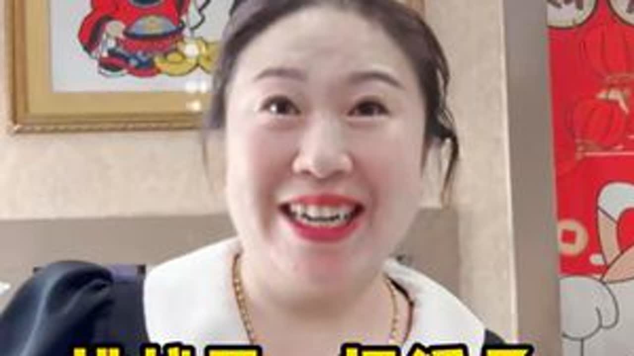 挑战用一把锤子感受人间美好，今天要挑战的是土豆粉。好多年没见老板娘，没想到被一眼认出，太感动了。#人间烟火 #记录真实生活 #非遗文化