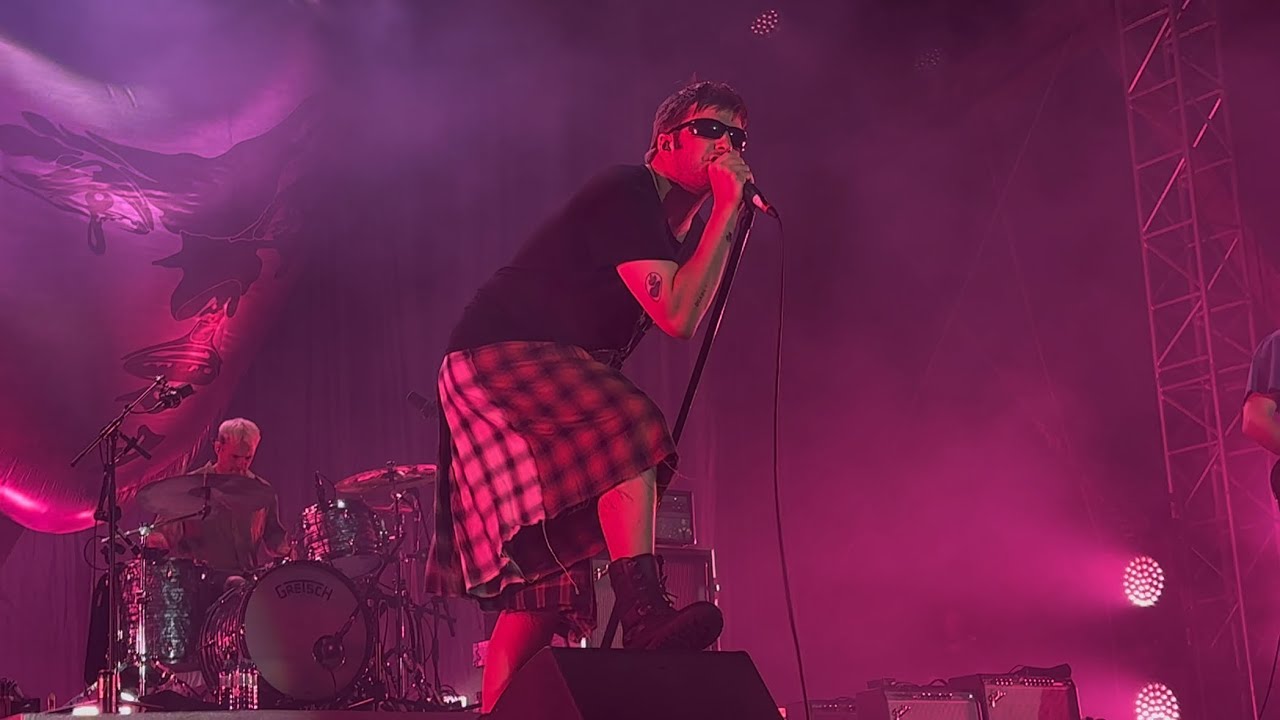 Fontaines D.C. - Here’s The Thing (+ Starburster/In Heaven intro) @ Freiluftarena B, Graz 21/08/25