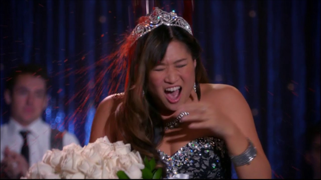 Glee - Tina Wins Prom Queen 5x02