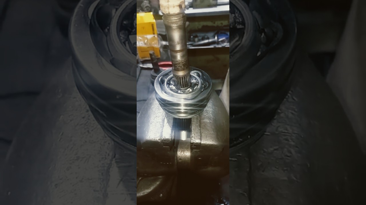 Cv joint fitting toyota corolla #foryou #automobile #ytshorts #mechanical #mechanic #engineering
