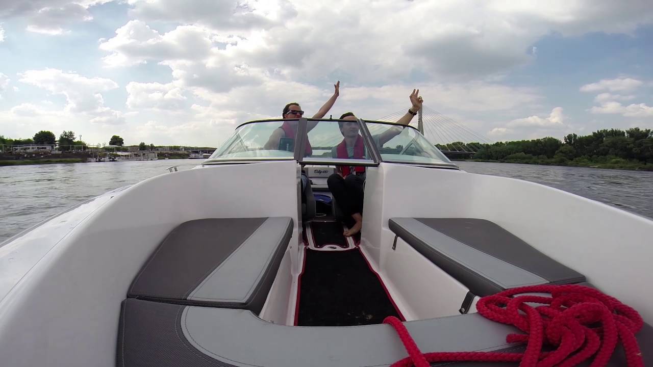 Wow Rider 150 with Evinrude ETEC 50 on River Sprint Warsaw 2016. Watersport racing event.