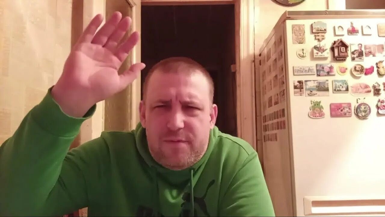 Про блогера Фейковый Персонаж.