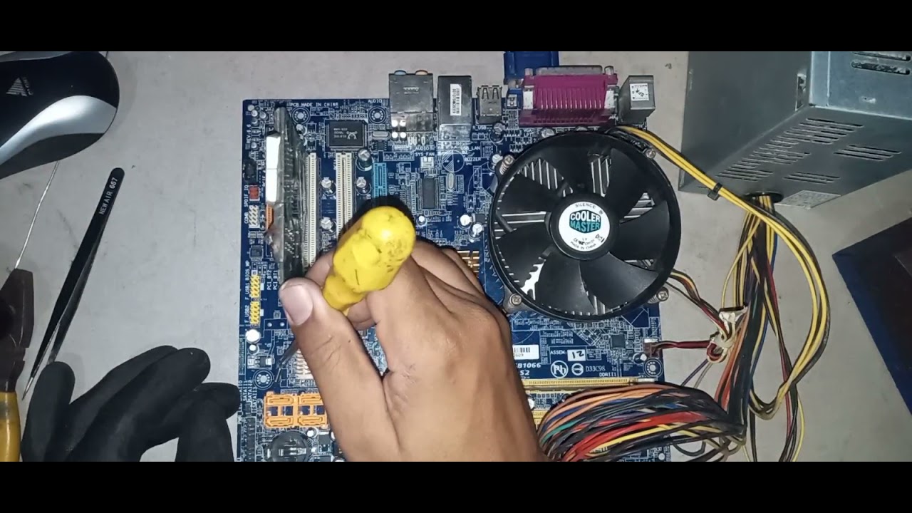 LIGANDO UMA PLACA MA E SEM O CRISTAL DE 32K