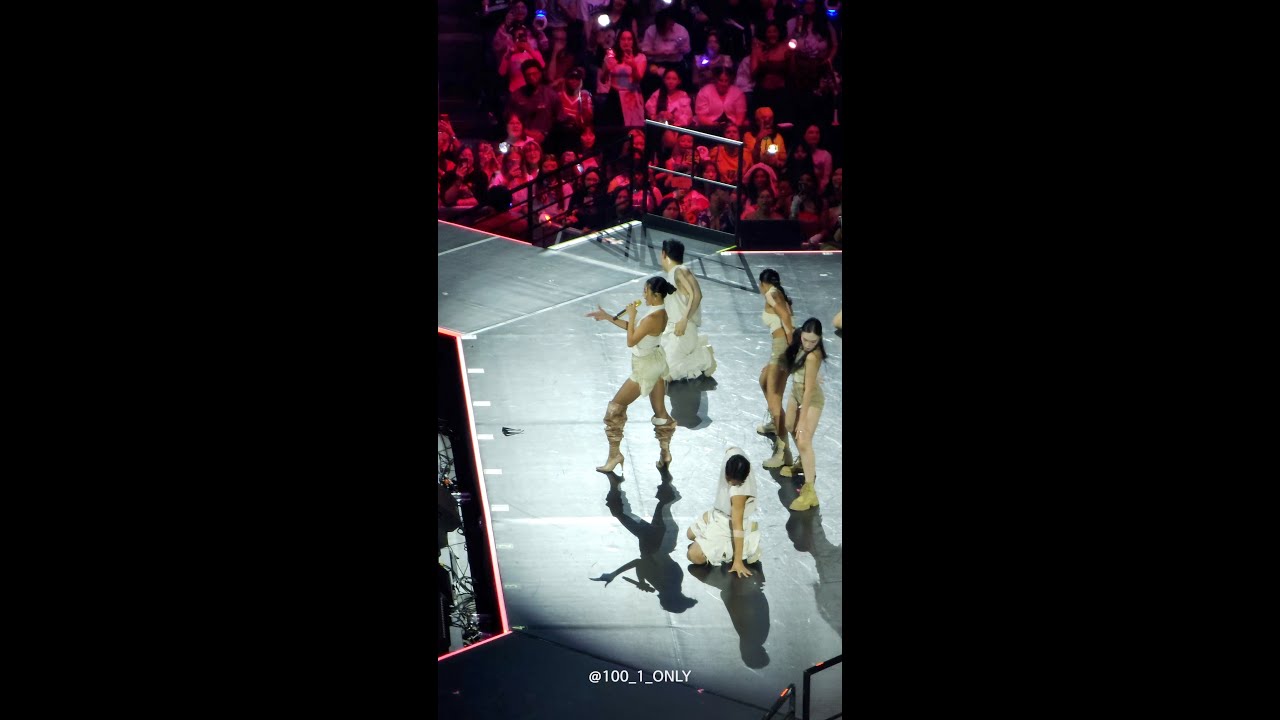 250803 KCON LA - Hwasa 화사 Mamamoo Medley 마마무 메들리