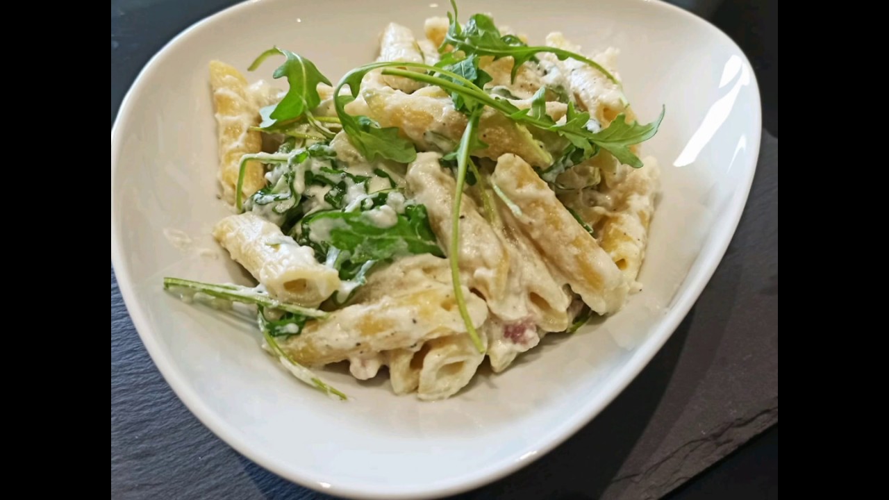 Pasta con Ricotta, Pancetta e Rucola