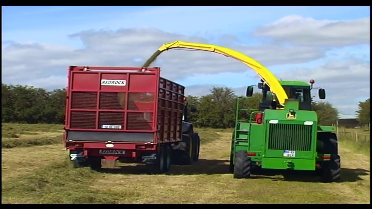''I LOVE THE SMELL OF SILAGE''  By RICHIE KAVANAGH.