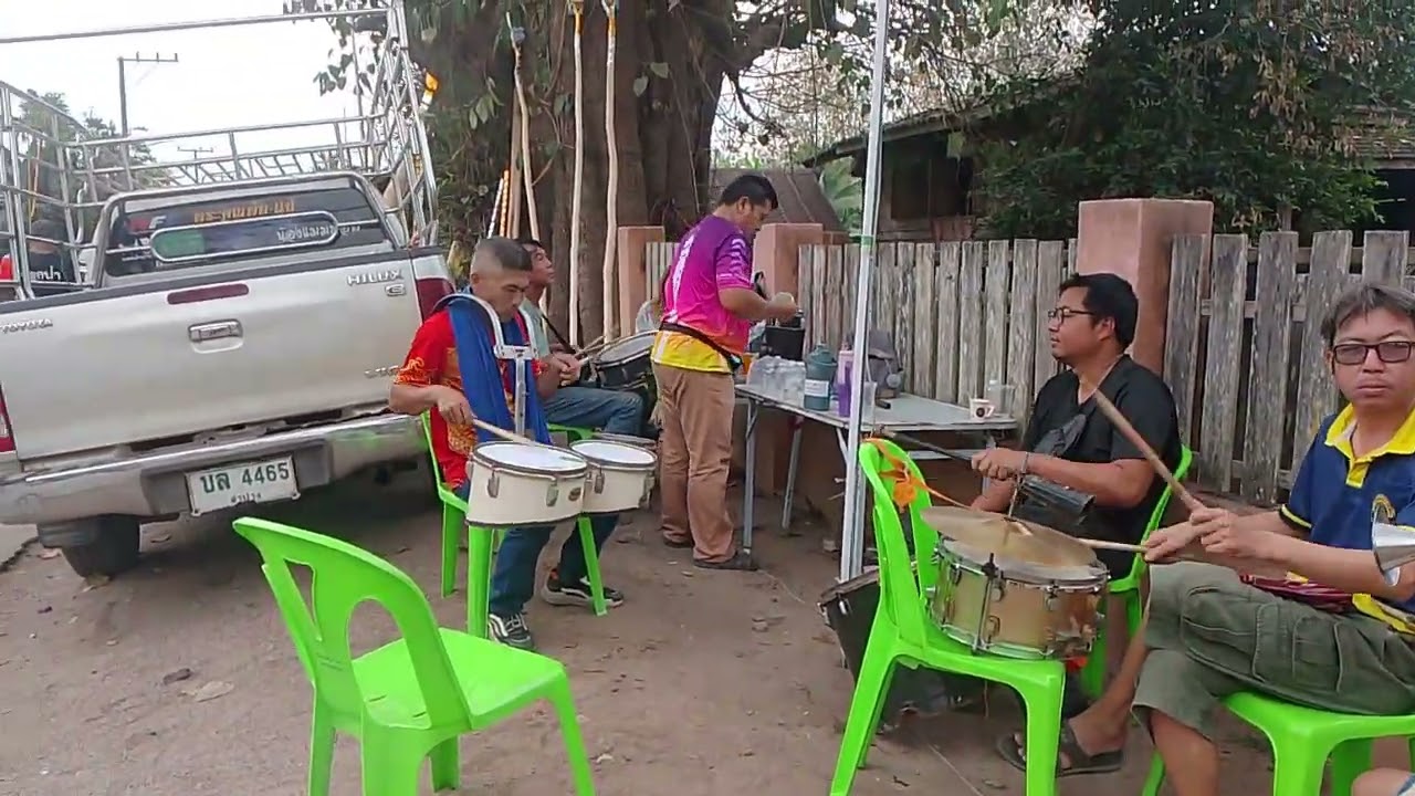 แห่ครัวตานลำปาง