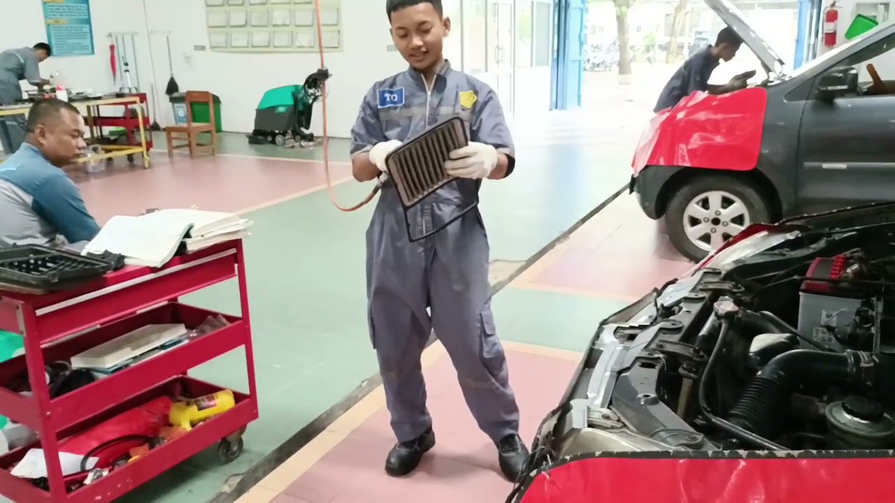 LATIHAN LKS TUNE UP-EFI AVANZA