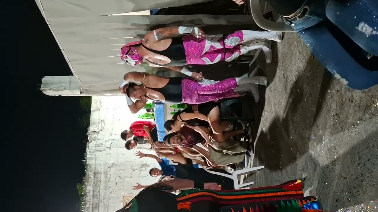 Los Mantis y Payaso Tilin Vs Las Torres Gemelas y Monster Clown 