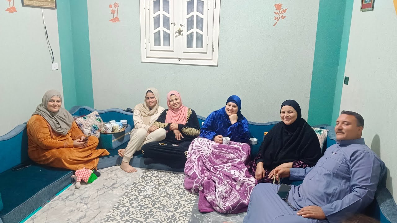 لمتنا وسهرتنا وبركات أمى  وأبوى محوطنا فى جمعتنا عند بيت أختى نرمين عيشو معنا لحظات حلوه