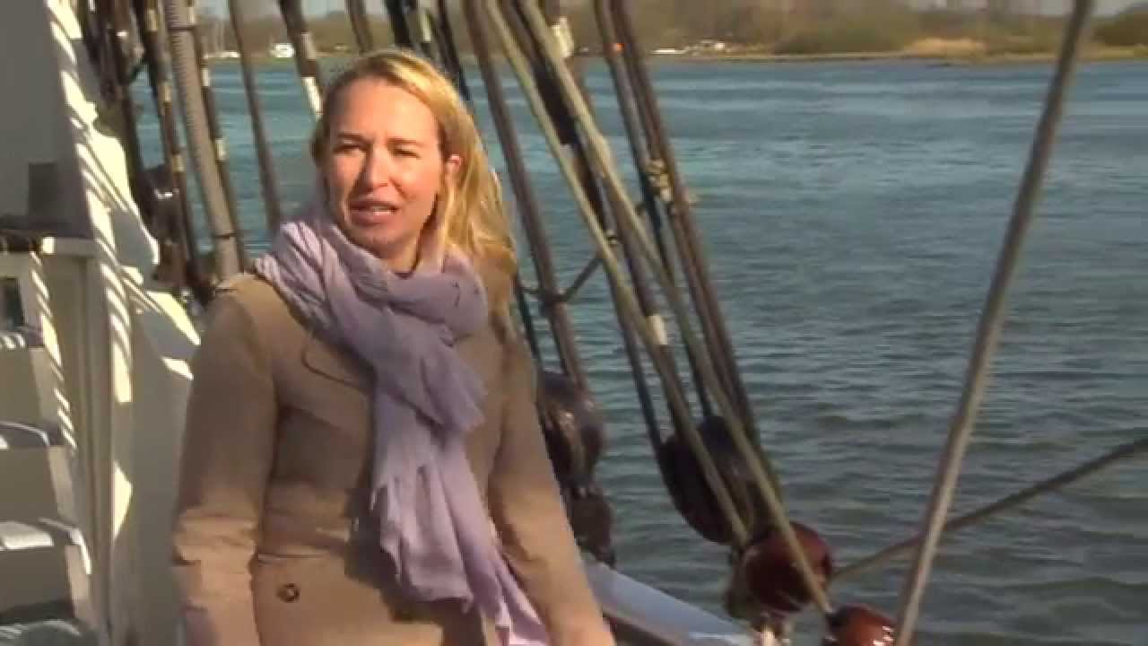 FUNNIEST DUTCH TV REPORTER FAIL EVER - PART 1 - HD 1080p (with subtitles)