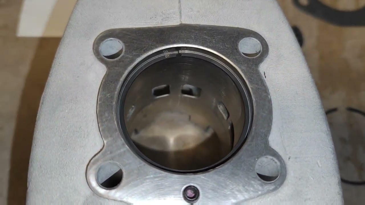 Montage T6 Airsal 65cc avec culasse Boost sur la Peugeot 103 MVL