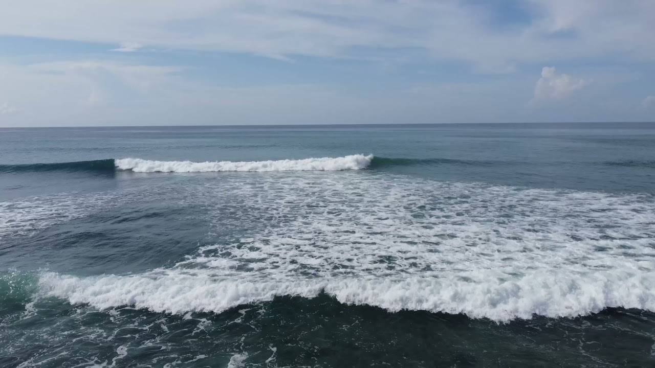 Surf during hurricane Larry in Eleuthera￼