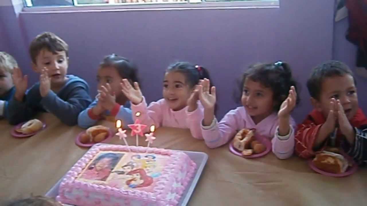 parabens pra voce 3 anos Lara Irena(ESCOLINHA)