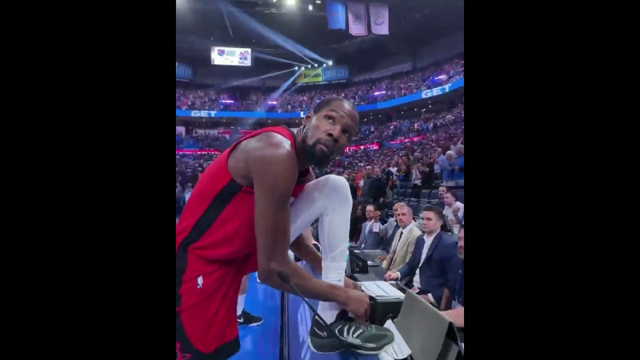 케빈 듀란트 - NIKE KD 18 'halloween' #kevindurant #nba #houstonrockets #houston #nike #nikekd18 #shorts