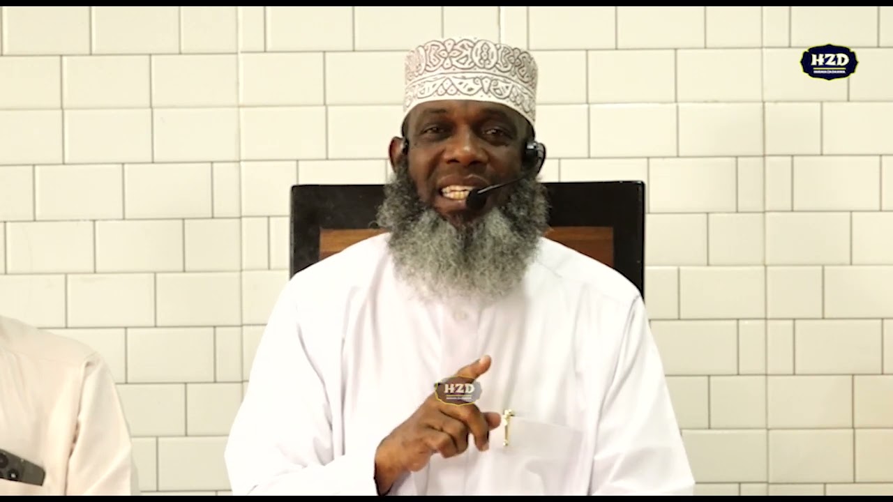 NI SHARAFA NA TAKRIMA KWA MWENYE IMANI.MASJID MGOMBANI ARUSHA TANZANIA
