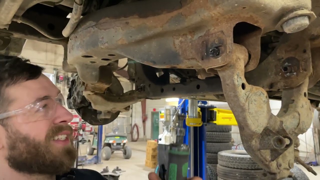 Замена сайлентблока переднего рычага Toyota Tundra 2000-2006, привод 2WD RWD
