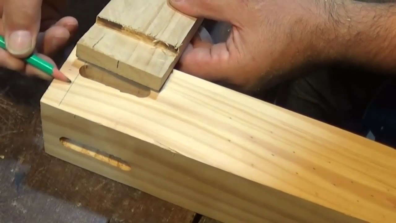 COMO HACER  MESAS DE MADERA CON RUOTER / Juan Carlos Aquila
