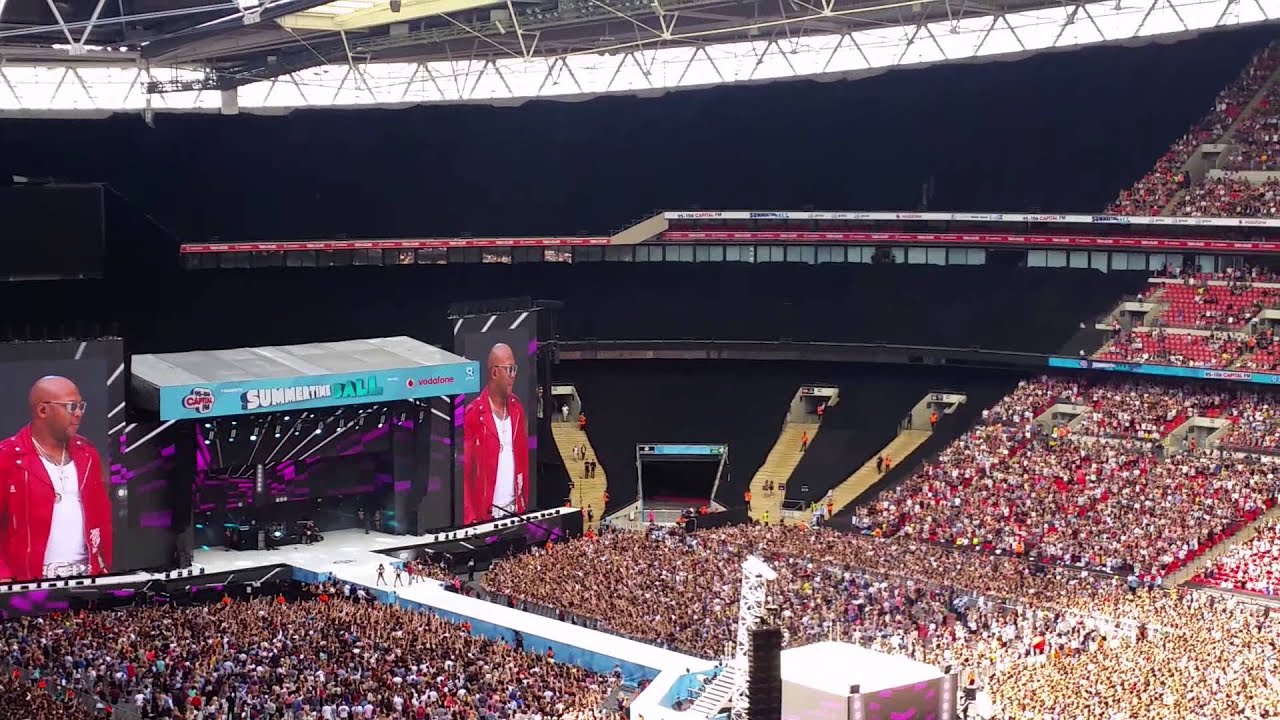 Flo Rida - Low (LIVE at Summertime Ball 2015)